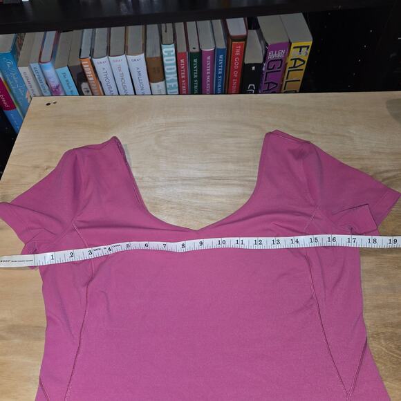 lululemon Align™ T-shirt pink 17" pit to pit - Picture 3 of 4